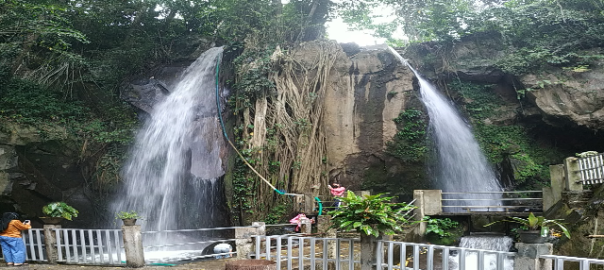 Menyelami Keindahan Curahan Air Parom