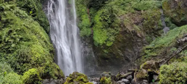 Curug Panganten: Pesona Air Terjun Romantis di Bandung Barat